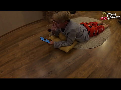 ❤️ Luda plavuša sisa ogroman kurac sisa i poskakuje na njemu - analni seks ️❌ Porno na bs.rionews.top ️❤